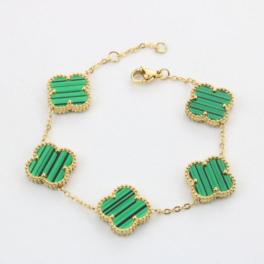 FOUR-LEAF CLOVER | SOFT GREEN